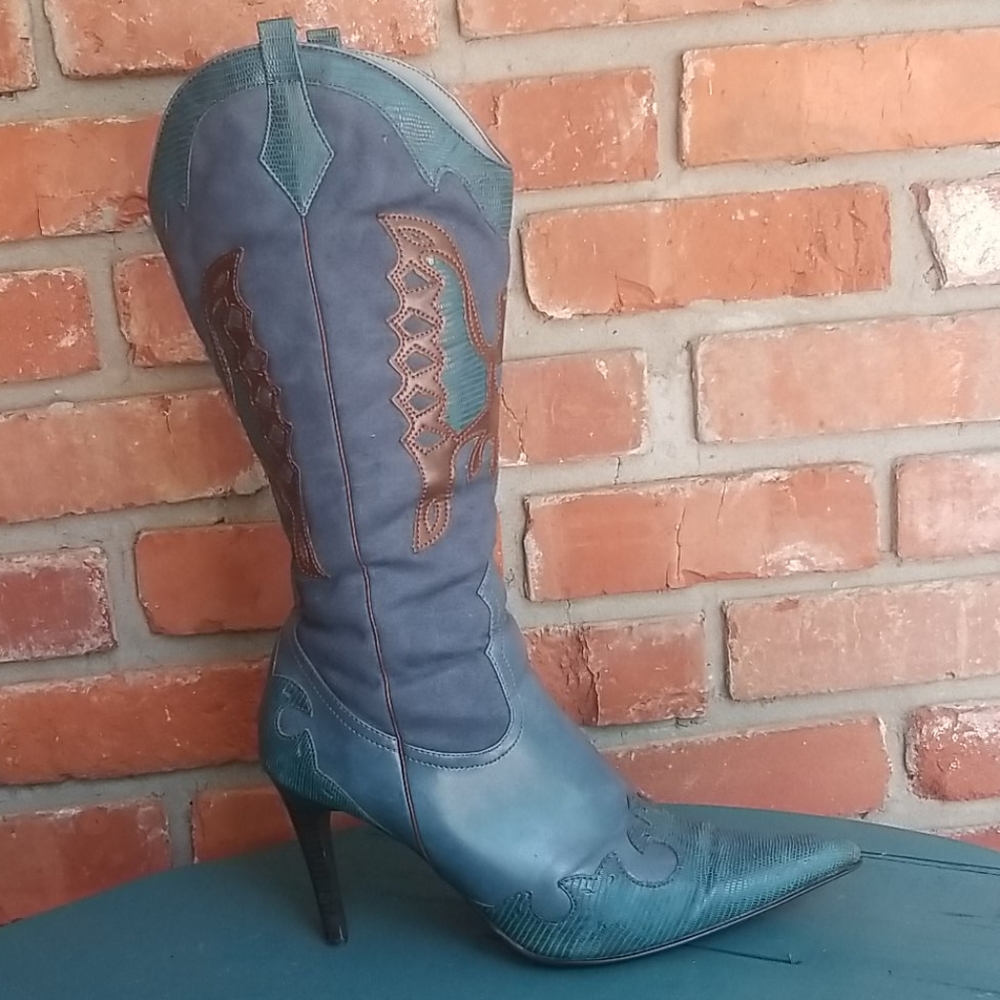 Pointy toe stiletto cowgirl boots